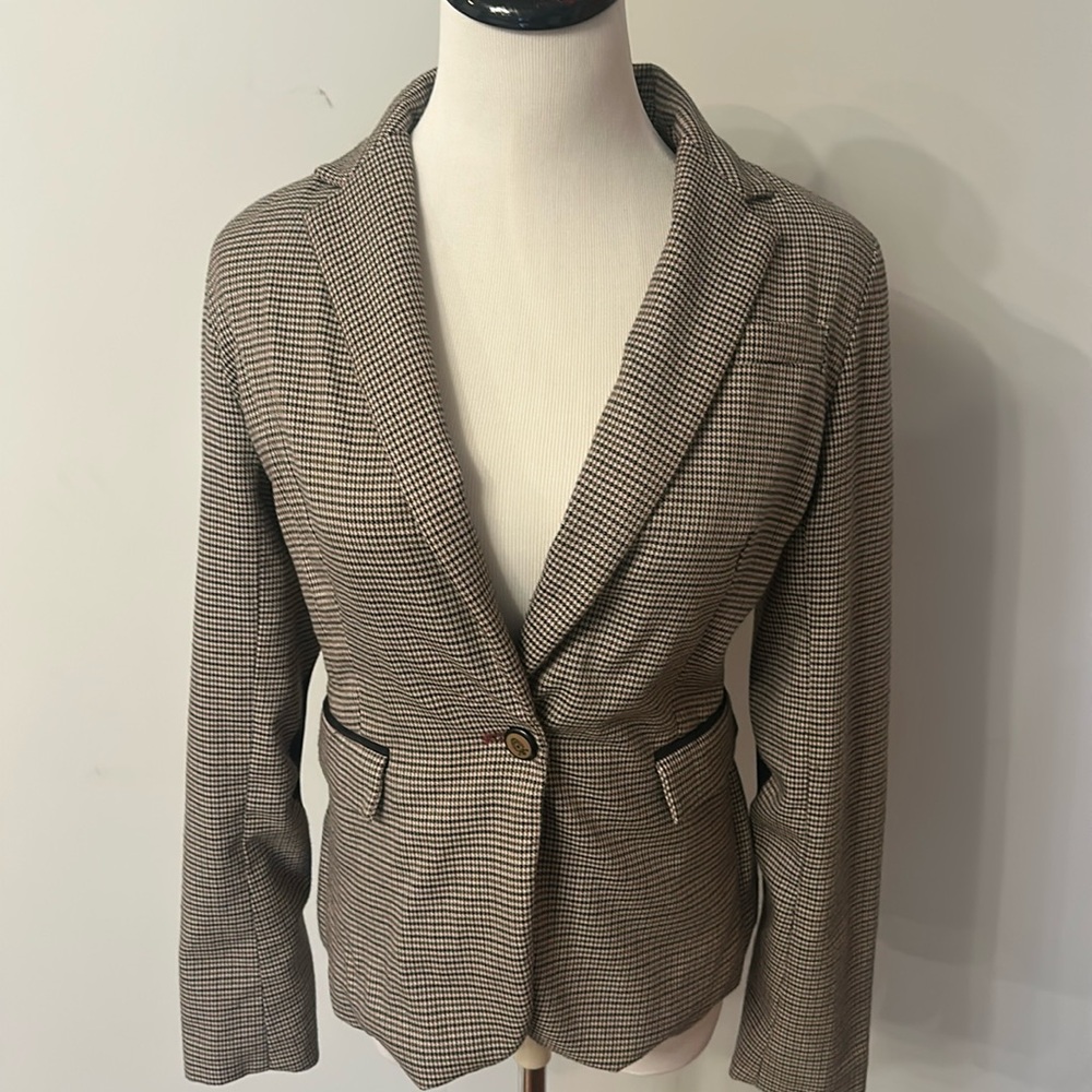 Classic Houndstooth Blazer